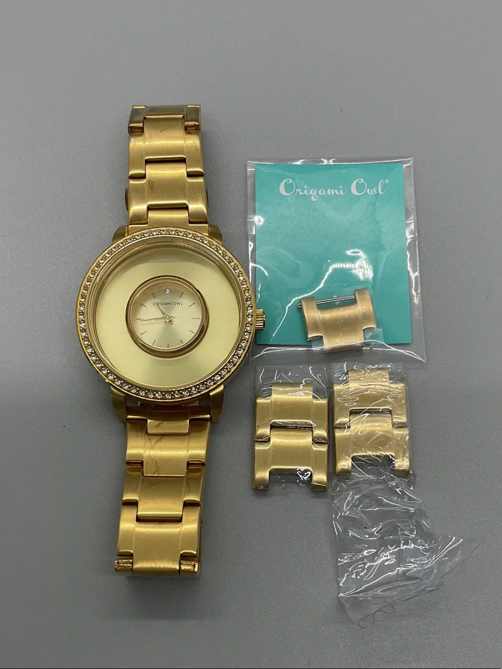 Origami Owl statement gold
